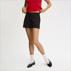 Front Seam Short