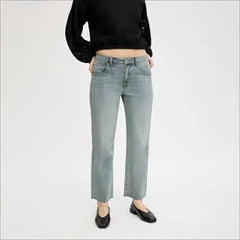 Mid Rise Straight Ankle Jean