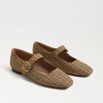 Michaela Mary Jane Flat